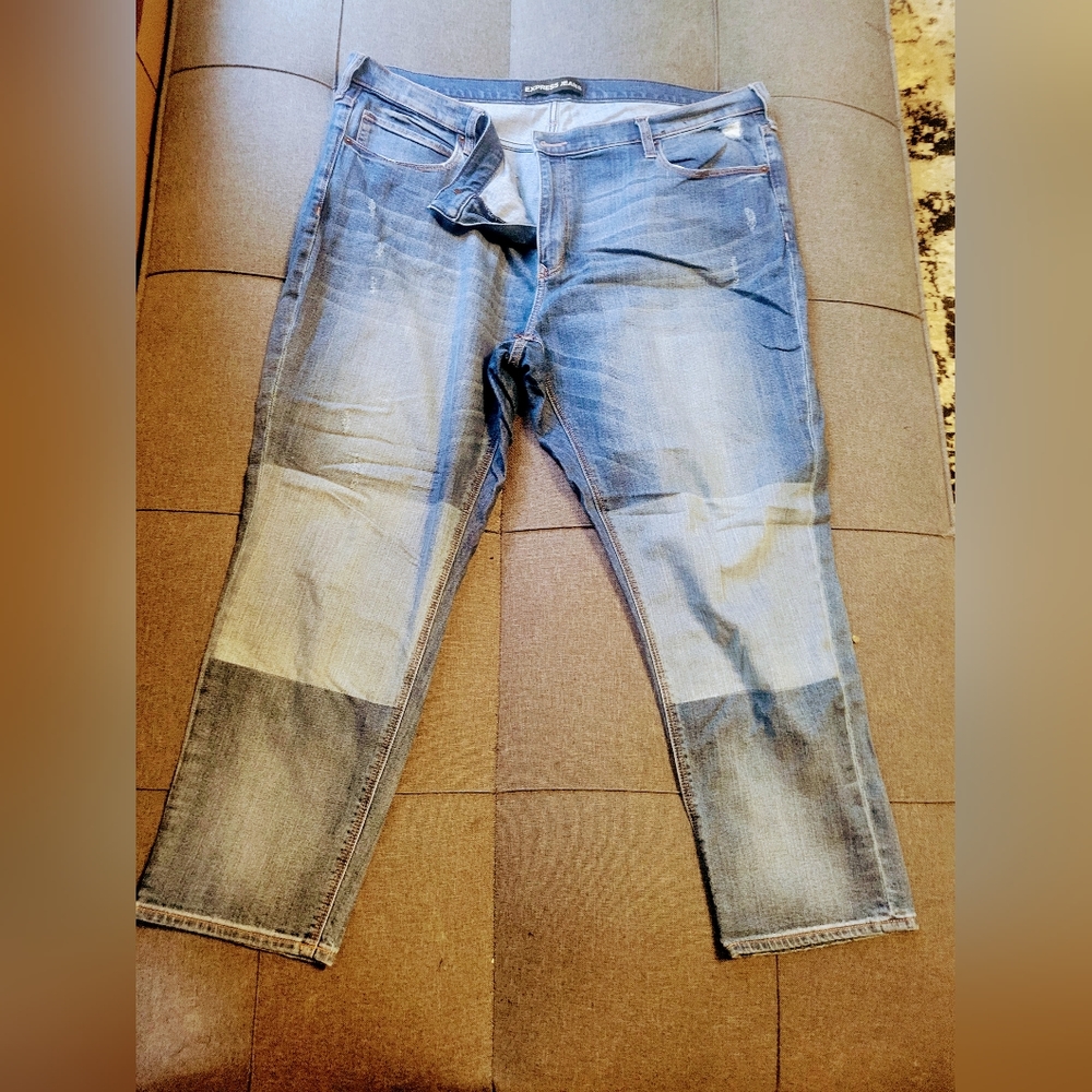 Express Girlfriend Cut Size 18 Jeans